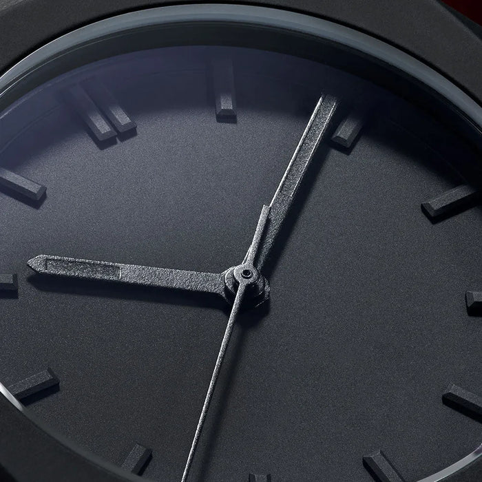 Men's Elegant Black Minimalist Timepiece