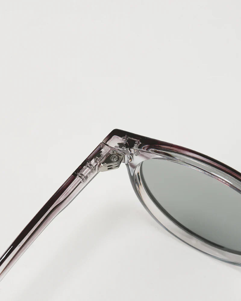 VENICE Timeless Elegance Sunglasses